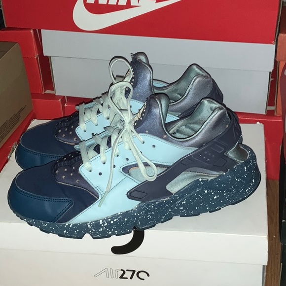 A1-like new Nike air hurache - Picture 2 of 6